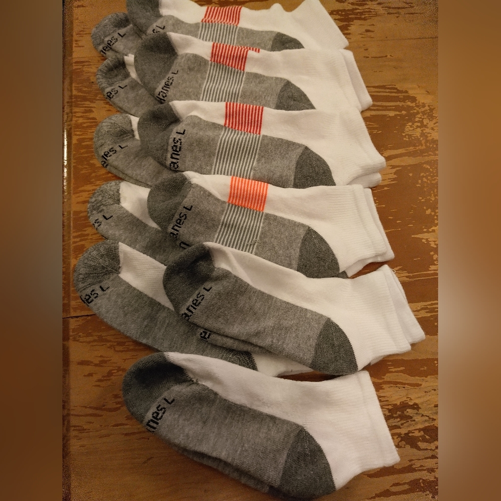 Hanes boys ankle socks large